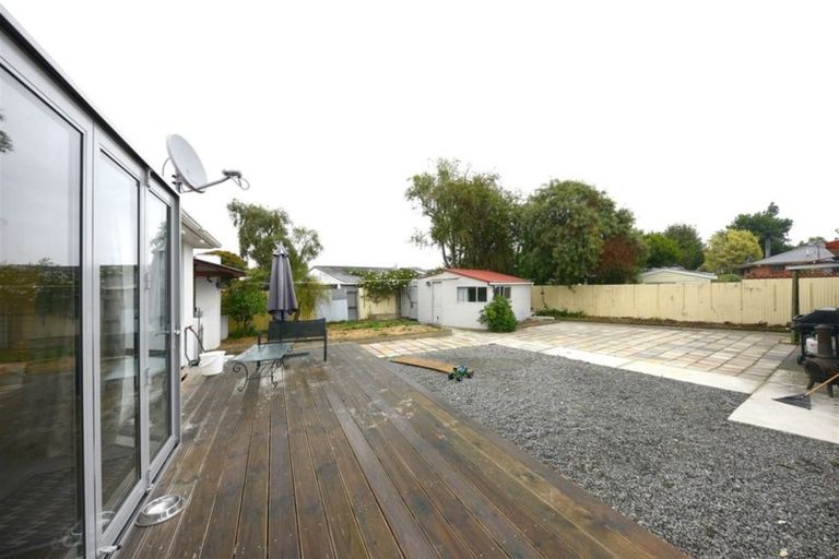 Photo of property in 35 Wilton Crescent, Bishopdale, Christchurch, 8053