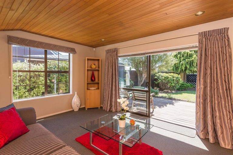 Photo of property in 28 Lakewood Drive, Burwood, Christchurch, 8083