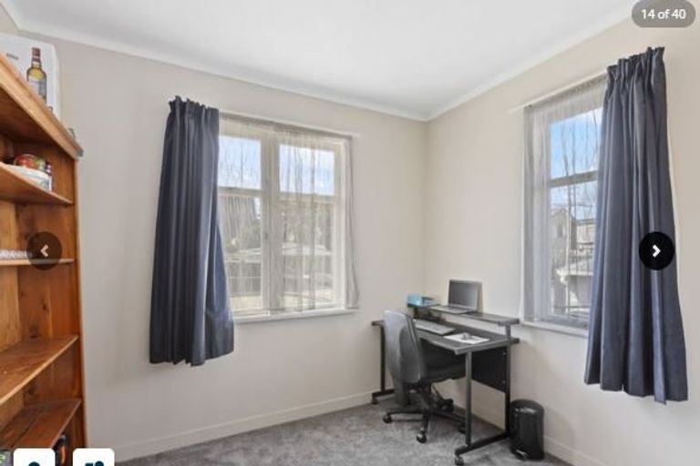 Photo of property in 102 Taikata Road, Te Atatu Peninsula, Auckland, 0610