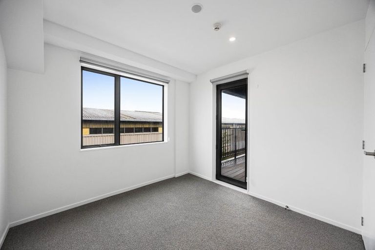 Photo of property in 108/28c Eileen Newey Place, Henderson, Auckland, 0612