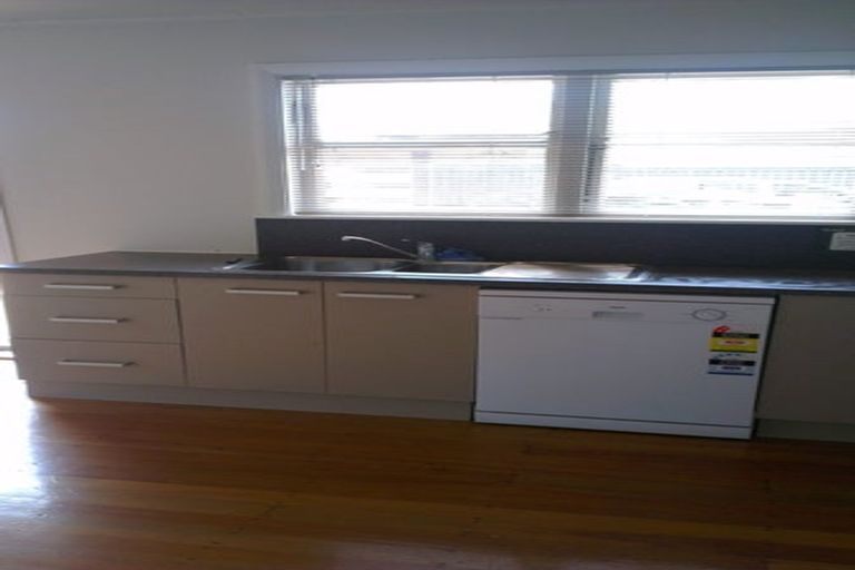 Photo of property in 36 Bowater Place, Manurewa, Auckland, 2102