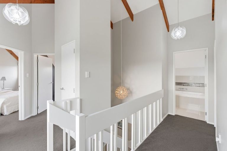Photo of property in 481 Avonhead Road, Avonhead, Christchurch, 8042