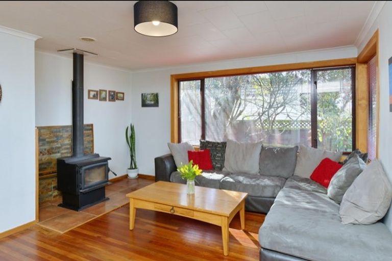 Photo of property in 7 Camden Street, Northcote, Christchurch, 8052