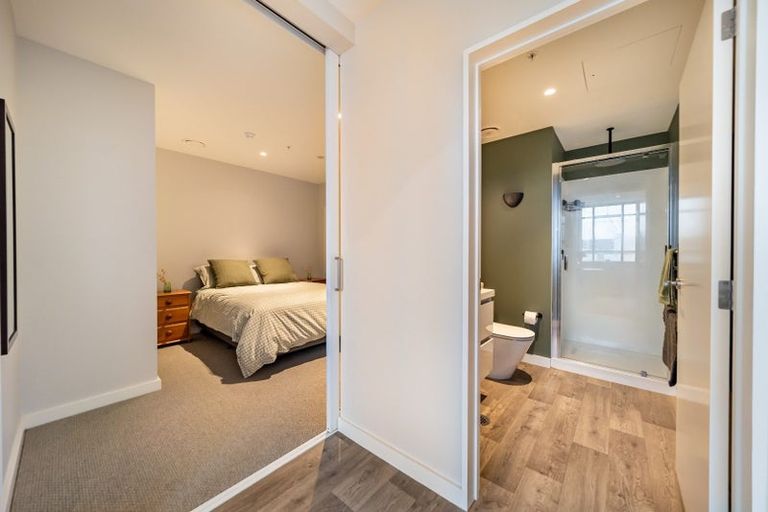 Photo of property in Unit 107,l1, 107/14 Laings Road, Hutt Central, Lower Hutt, 5010