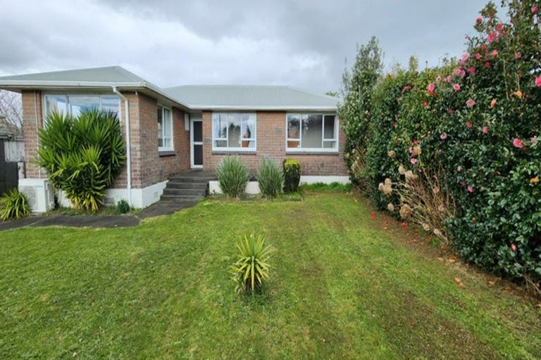 Photo of property in 15 Hume Street, Waitara, 4320