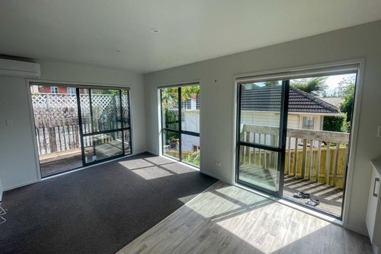 Photo of property in 23 Tomo Street, New Lynn, Auckland, 0600