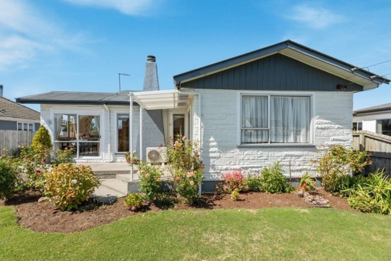 Photo of property in 15 Cleland Street, Belfast, Christchurch, 8051