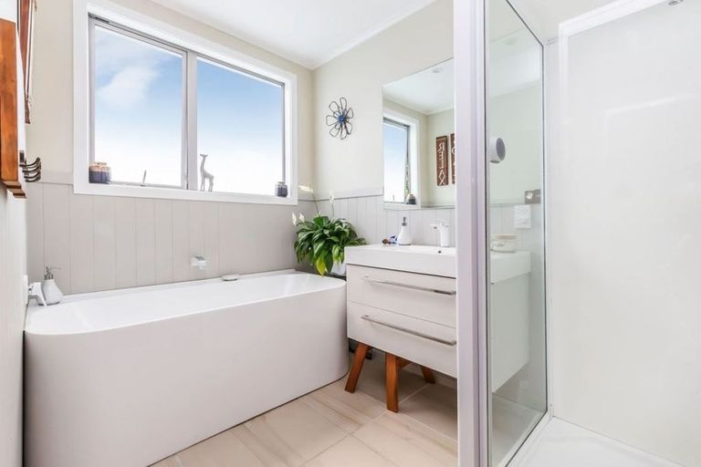 Photo of property in 45 Discovery Drive, Whitby, Porirua, 5024