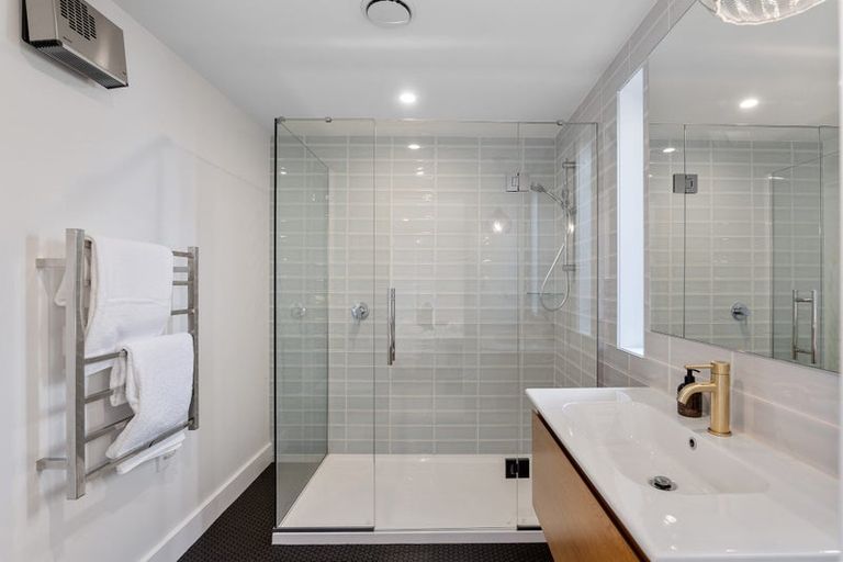 Photo of property in 49 Paparoa Street, Papanui, Christchurch, 8053