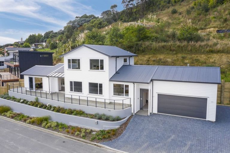 Photo of property in 103 Kakariki Grove, Waikanae, 5036