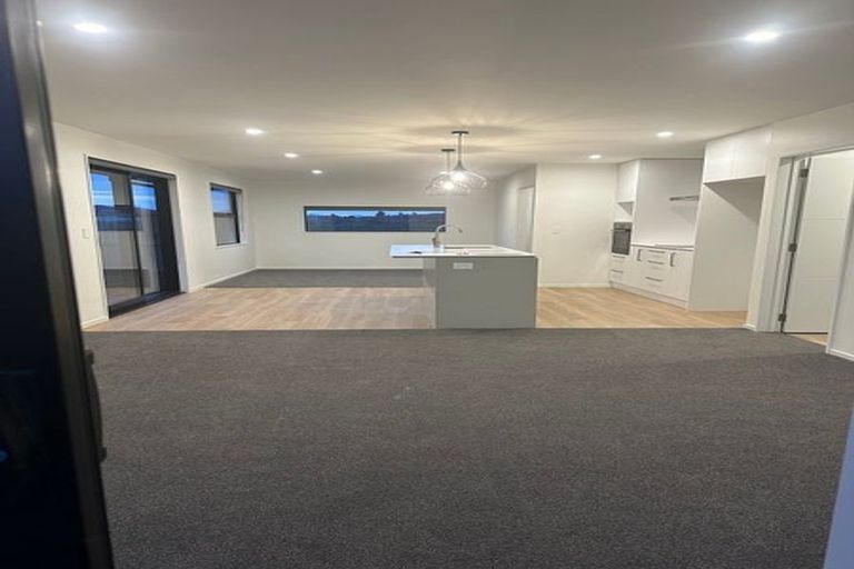 Photo of property in 5 Nirmal Way, Rolleston, 7614