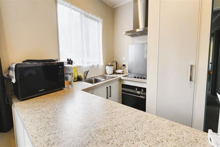 Photo of property in 12 Redwood Drive, Waipukurau, 4200