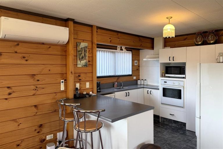 Photo of property in 2 Jamieson Road, Karoro, Greymouth, 7805