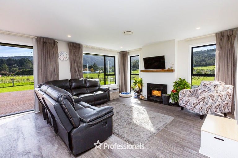 Photo of property in 2a Turksma Lane, Kaitoke, 5018
