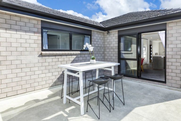 Photo of property in 13 Te Kaeaea Crescent, Wallaceville, Upper Hutt, 5018