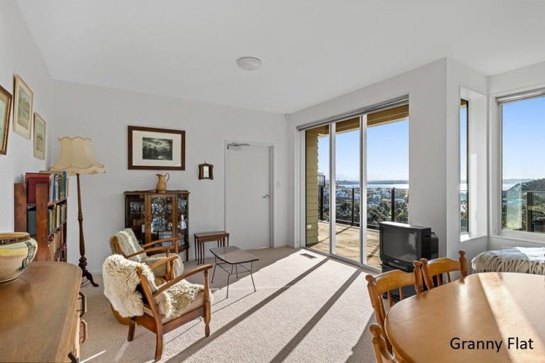 Photo of property in 52 Beauvoir Avenue, Matakatia, Whangaparaoa, 0930