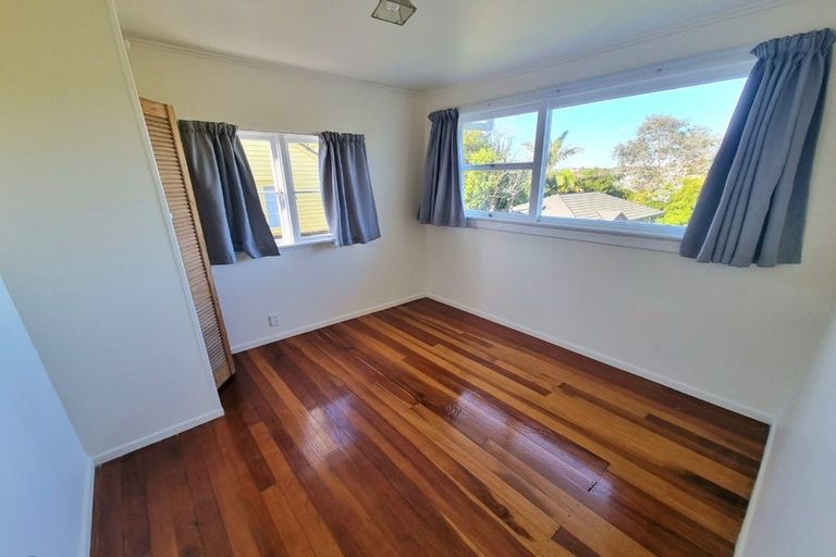 Photo of property in 2/164 Forrest Hill Road, Forrest Hill, Auckland, 0620