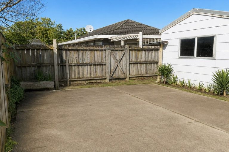 Photo of property in 25 Meadowcourt Drive, Manukau, Auckland, 2025