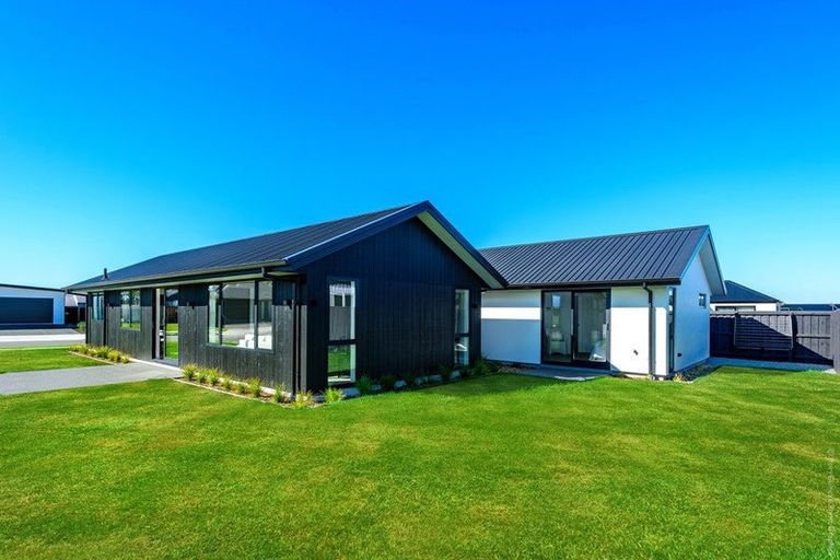 Photo of property in 12 Lusk Street, Rangiora, 7400