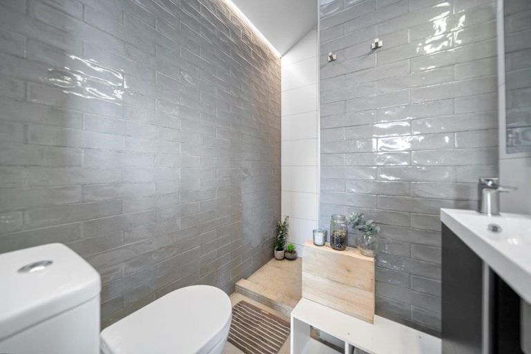 Photo of property in 45 Dart Place, Fernhill, Queenstown, 9300