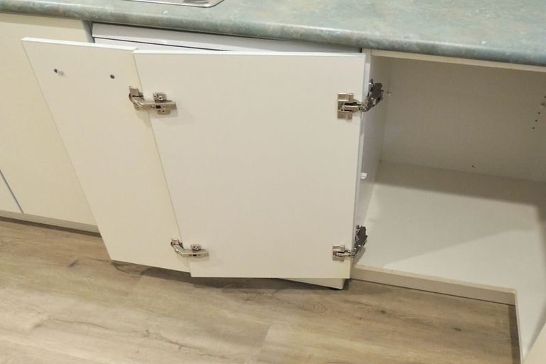 Photo of property in 1/73 Birkdale Road, Birkdale, Auckland, 0626