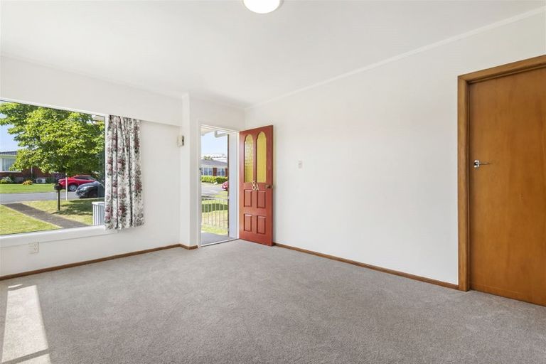 Photo of property in 1/8 Waterloo Road, Milford, Auckland, 0620