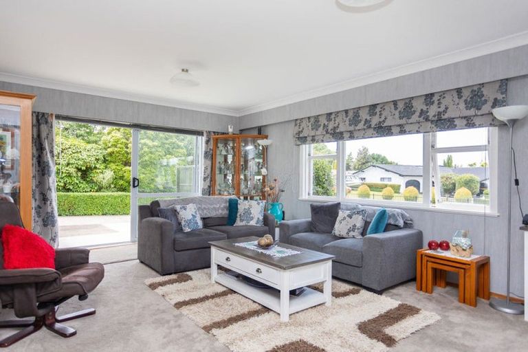 Photo of property in 129 Guy Street, Dannevirke, 4930