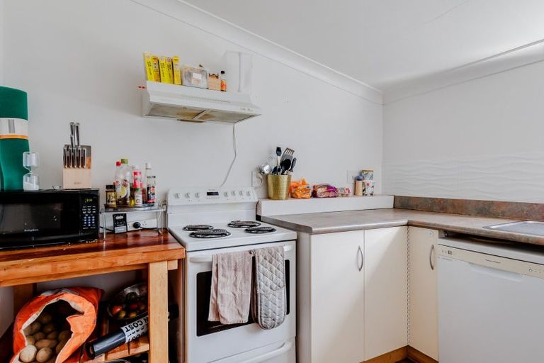 Photo of property in 37 Newman Road, Eketahuna, 4900