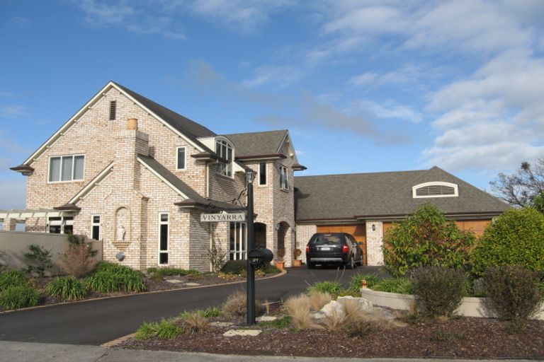 Photo of property in 37 Glen Cree Avenue, Rototuna, Hamilton, 3210