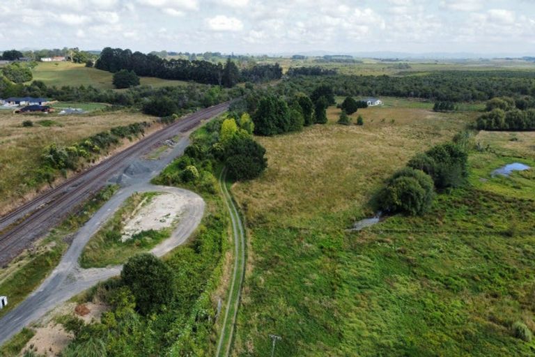 Photo of property in 10 Saleyard Road, Te Kauwhata, 3710