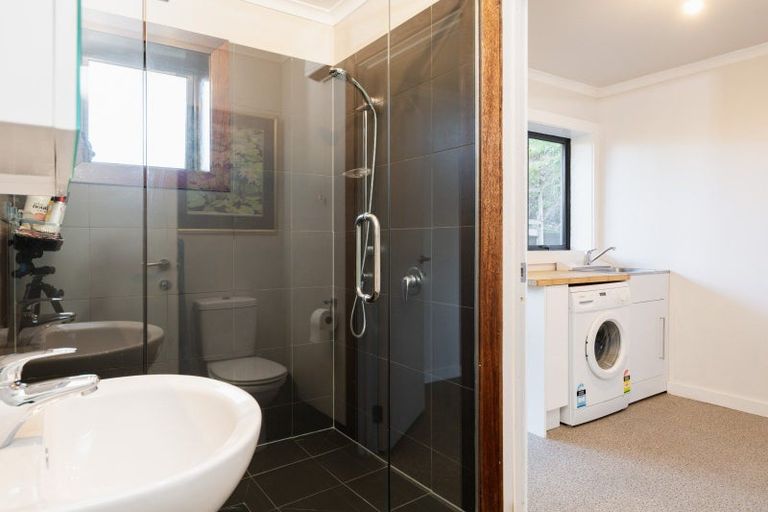 Photo of property in 332 Kenmure Road, Kenmure, Dunedin, 9011