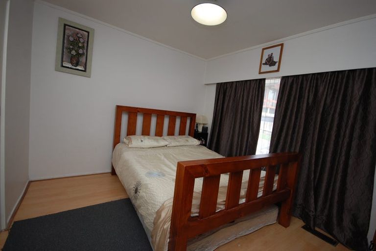 Photo of property in 1/10 Anne Road, Hillcrest, Auckland, 0627