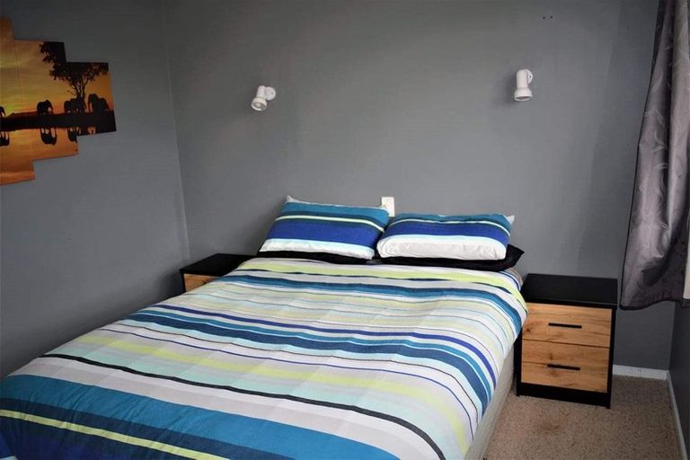 Photo of property in 37 Waterford Drive, Winton, 9720