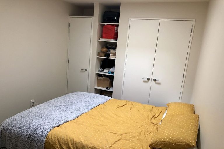 Photo of property in 1/25 Home Street, Mount Victoria, Wellington, 6011