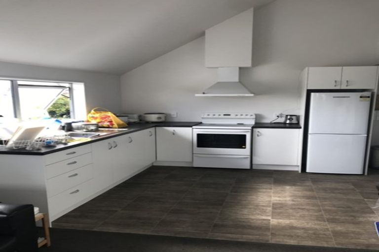 Photo of property in 2/7 Snead Place, Hamilton East, Hamilton, 3216