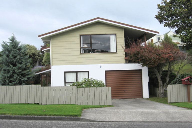 Photo of property in 6a Gavin Road, Raumati Beach, Paraparaumu, 5032