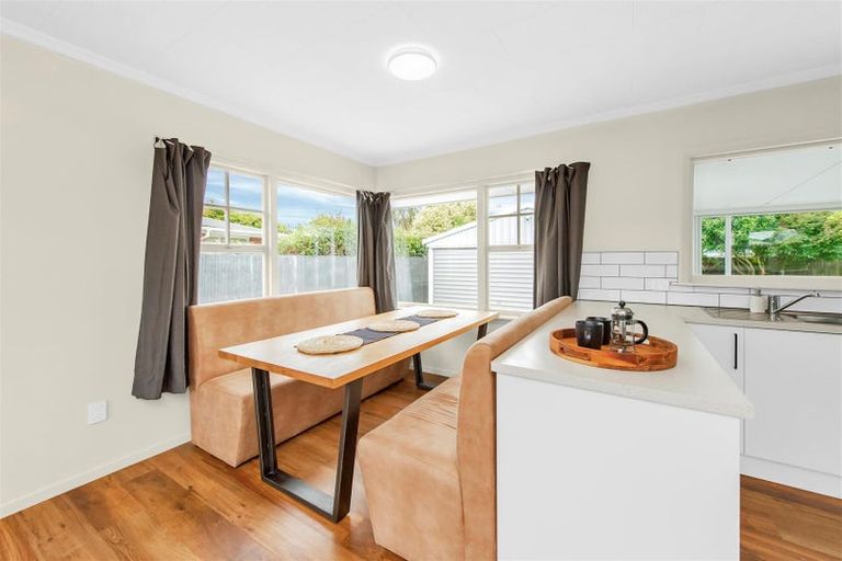 Photo of property in 6 Birkenhead Street, Avonhead, Christchurch, 8042