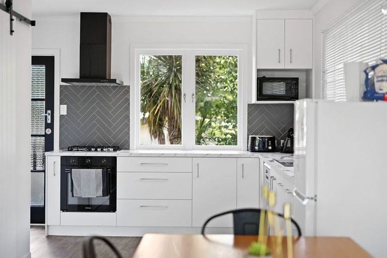 Photo of property in 184 Tuhikaramea Road, Dinsdale, Hamilton, 3204