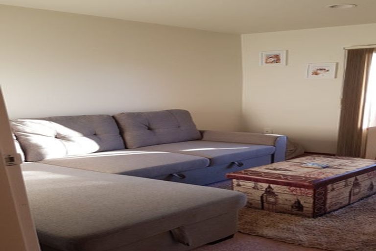 Photo of property in 12 Marina View, Paremata, Porirua, 5026