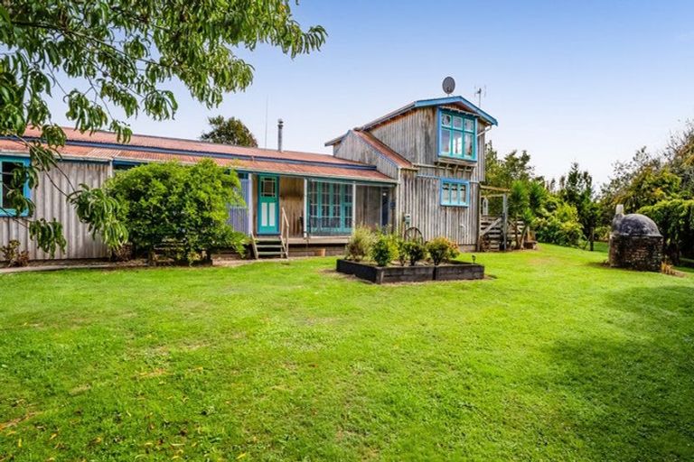 Photo of property in 100 Conway Road, Eltham, 4322