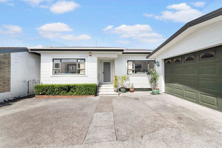 Photo of property in 3/216 Shirley Road, Papatoetoe, Auckland, 2025