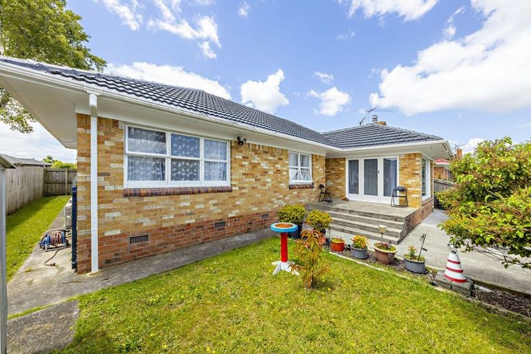 Photo of property in 12 Cameron Street, Papakura, 2110