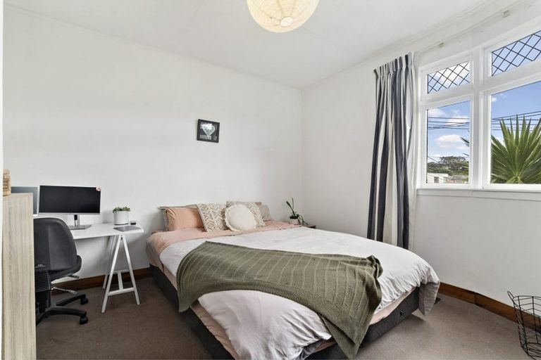 Photo of property in 19 Princess Terrace, Newtown, Wellington, 6021