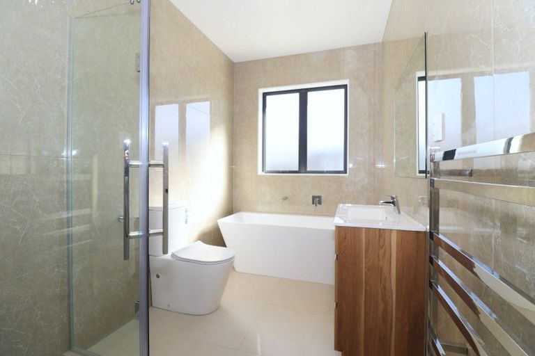 Photo of property in 213 Old Wairoa Road, Papakura, 2110