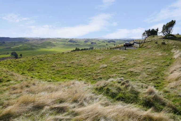 Photo of property in 36 Trig Hill, Acacia Bay, Taupo, 3385