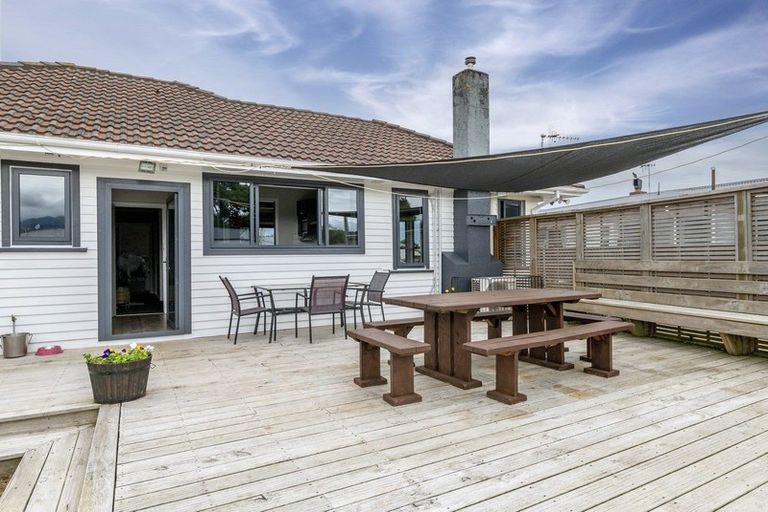 Photo of property in 14 Quinn Road, Levin, 5510