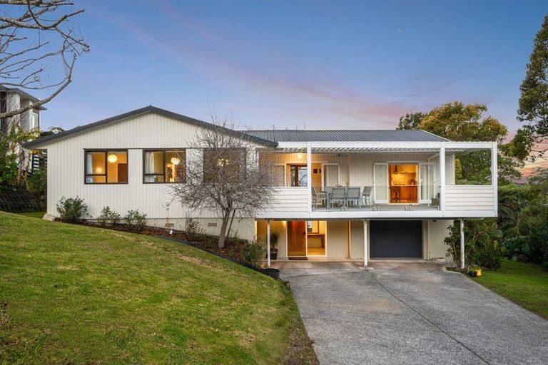 Photo of property in 23 Gretel Place, Hillcrest, Auckland, 0627