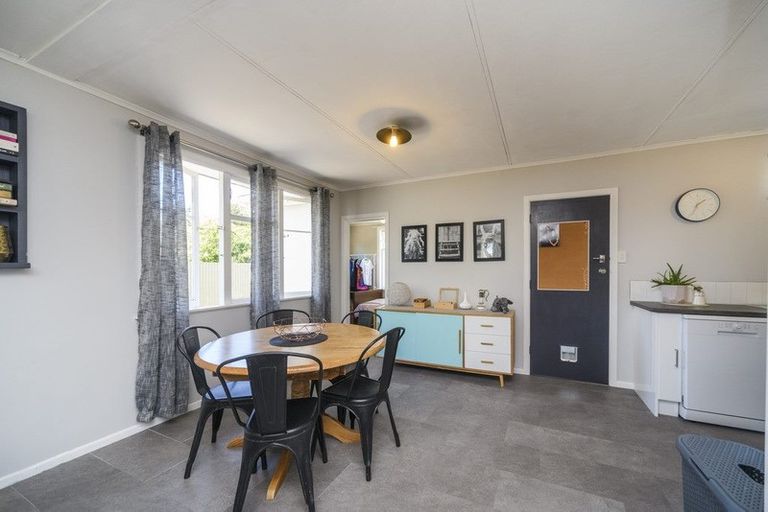 Photo of property in 196 Botanical Road, Takaro, Palmerston North, 4412