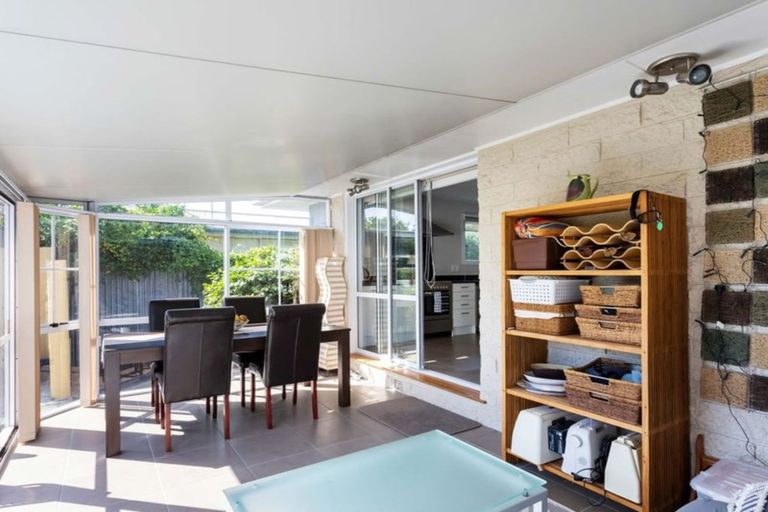 Photo of property in 3 Aspen Place, Parklands, Christchurch, 8083