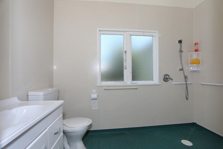 Photo of property in 12 Stewart Street, Marton, 4710